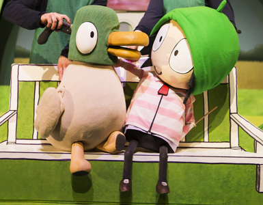 SARAH & DUCK. Photo Credit Pamela Raith (2)