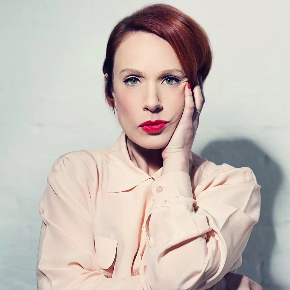 Sara Barron.Jpg