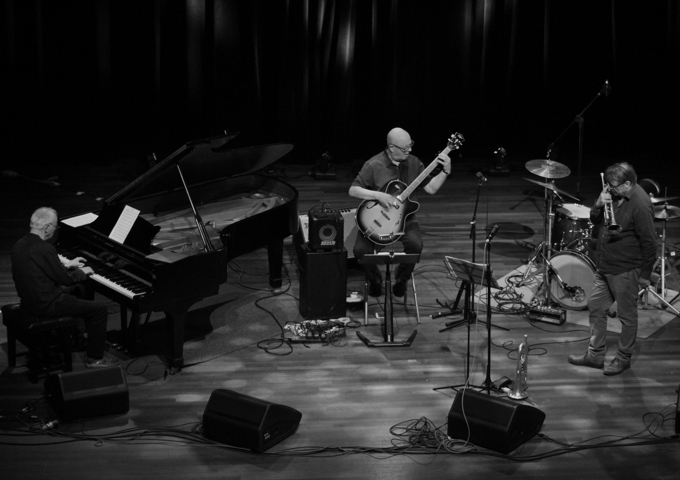 Ben Crosland’S Threeway Photo Credit Ian Coult.2